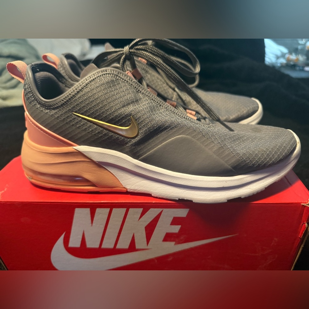 Nike Gray and Coral Air Max Motion 2 Sneakers Women 10